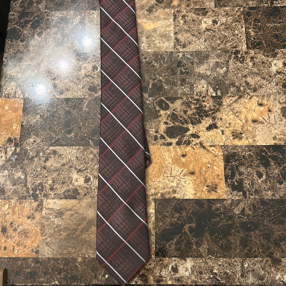 Structure Tie - Skinny - Maroon Design